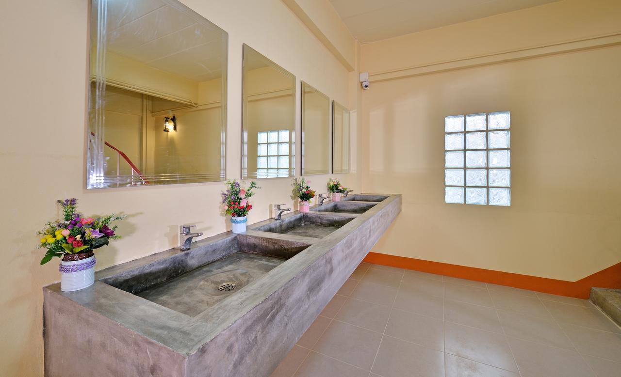 Chaofar De Hostel Krabi town Kültér fotó